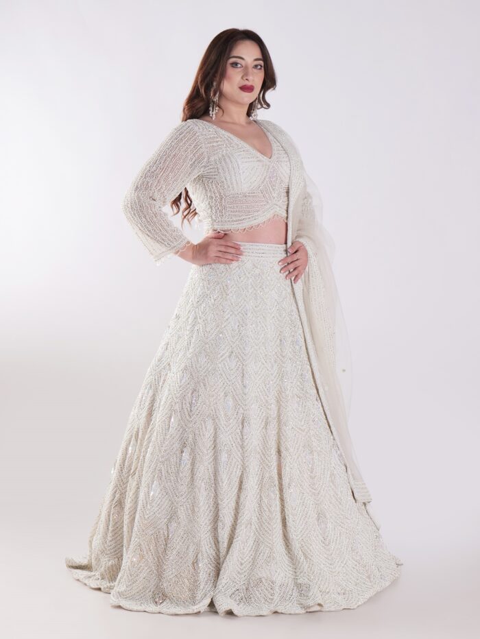 Net Embroidered White Intricately Beaded Party Wear Luxury Lehenga Set - Image 4
