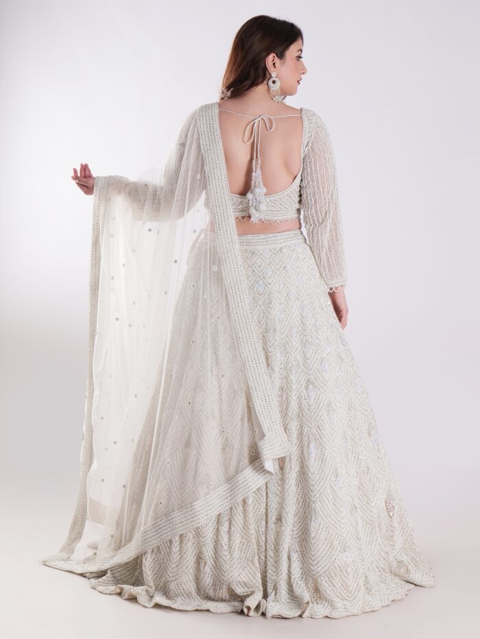 Net Embroidered White Intricately Beaded Party Wear Luxury Lehenga Set - Image 5