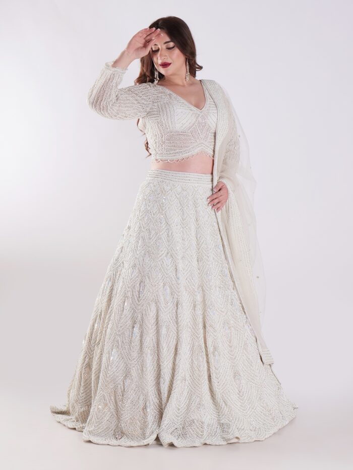 Net Embroidered White Intricately Beaded Party Wear Luxury Lehenga Set - Image 7